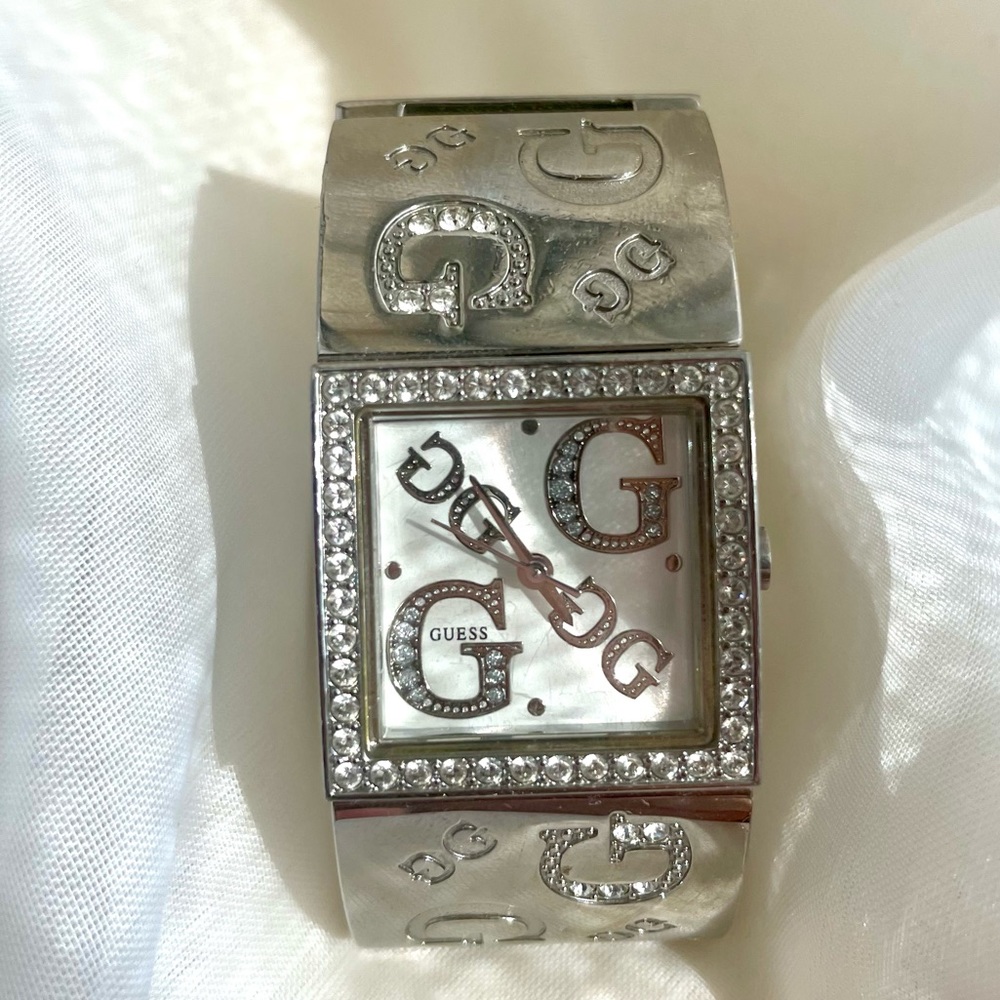 Vintage Guess Quartz stainless steel watch
